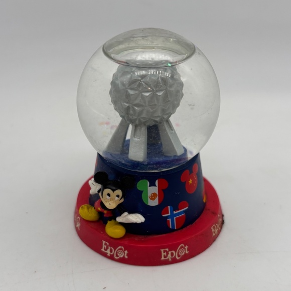 Disney WDW Parks Epcot Mickey Mouse Countries Mini Collectible Water Snow Globe - Picture 1 of 11